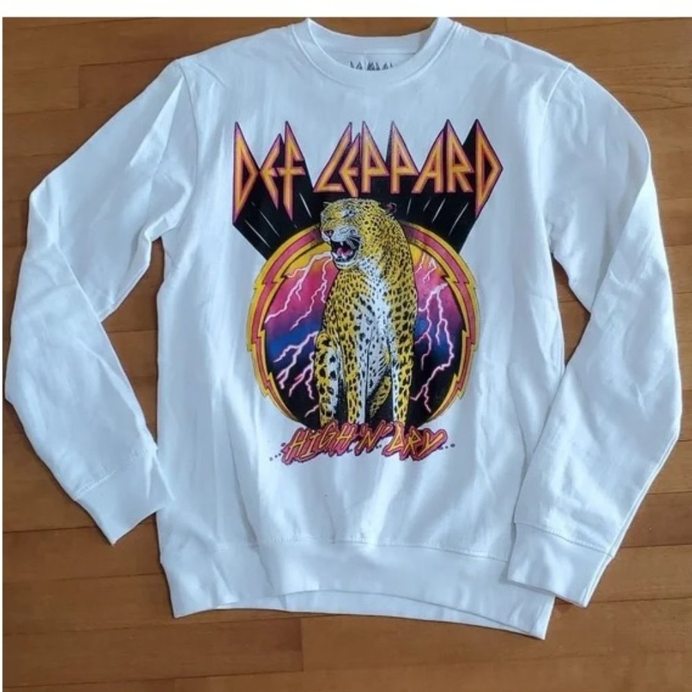 Womens Def Leppard Rock Band High 'N' Dry Sweatshirt Size Small 1X leopard NWT - Picture 1 of 3